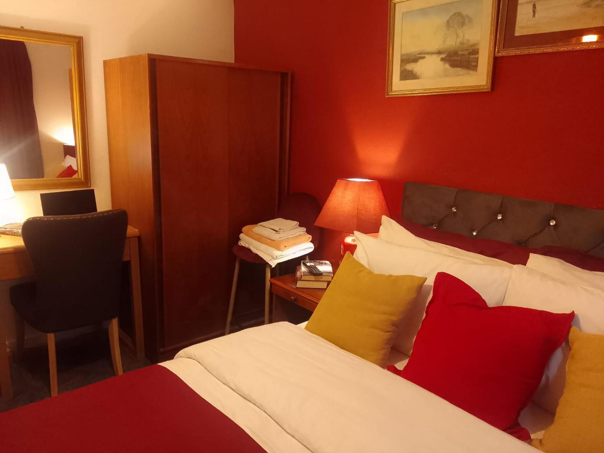 Cosy Stay In Walsall By Ideal Home Bloxwich Екстер'єр фото