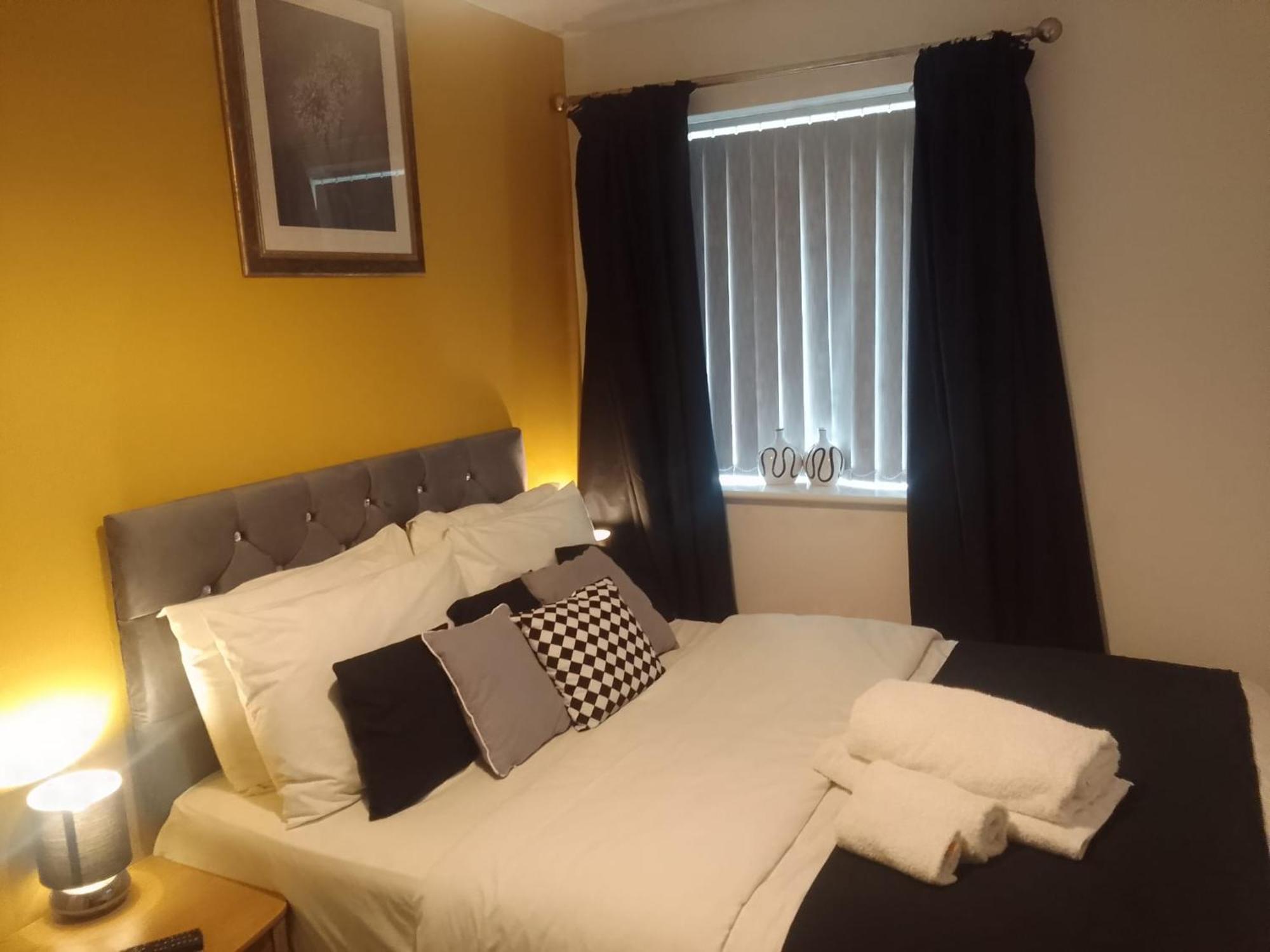 Cosy Stay In Walsall By Ideal Home Bloxwich Екстер'єр фото